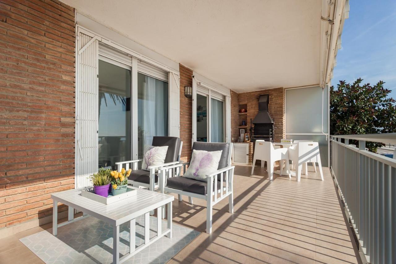 Amura Be My Guest Castelldefels Apartment Екстериор снимка